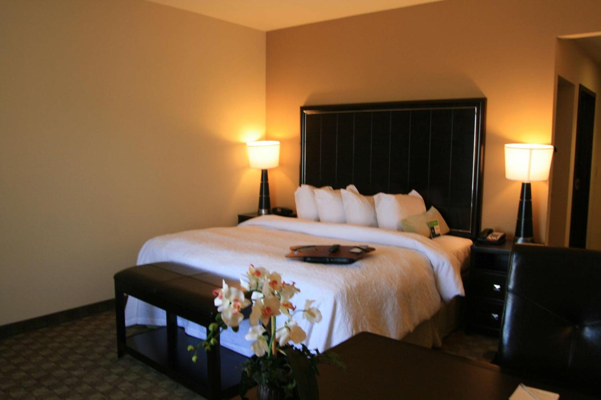 Hampton Inn & Suites Mcalester Exterior photo